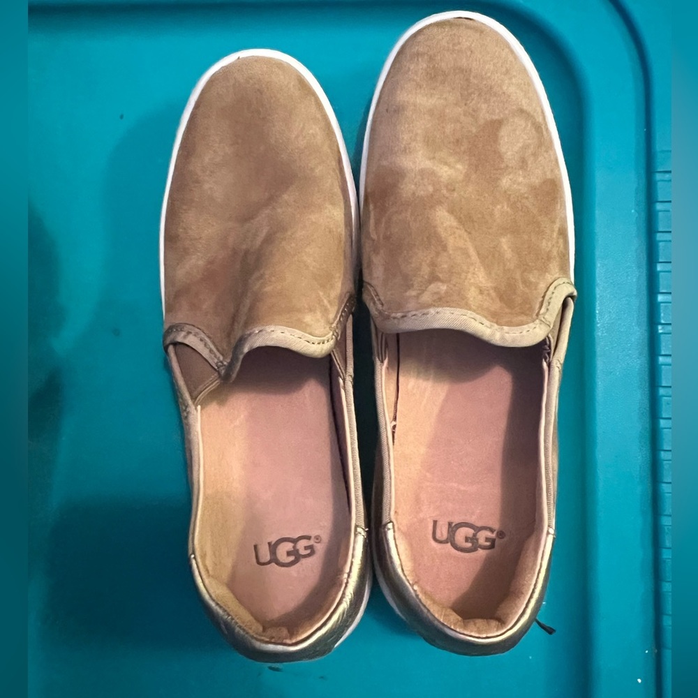 Ugg slip on shoes. Size 5